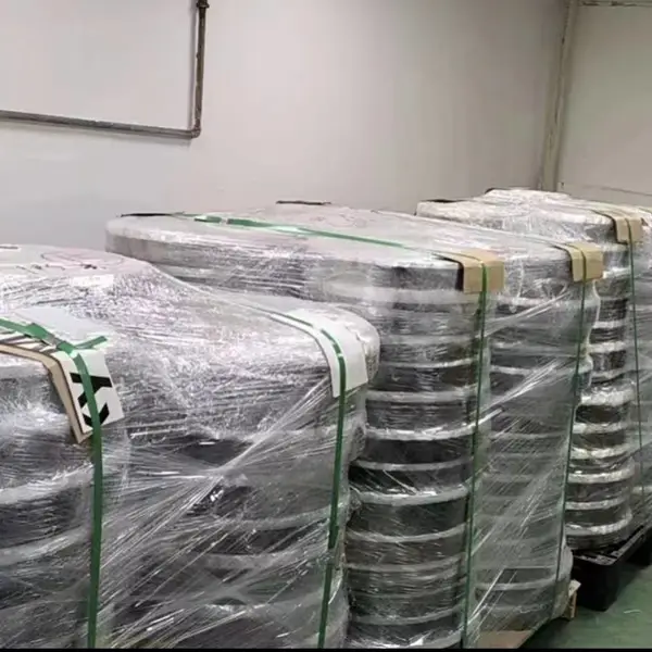 云南 偏光片再生资源回收原厂四方片大卷料过期品不良品