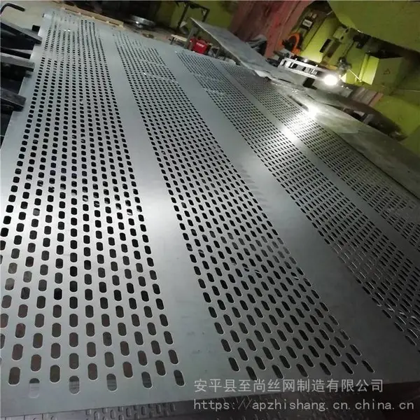 镀锌冲孔网 不锈钢网板 网板冲孔 白钢冲孔网 圆孔网