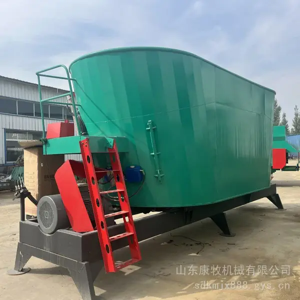 立式30方TMR搅拌机 牦牛饲养秸秆破碎预混机 电动螺旋拌草机