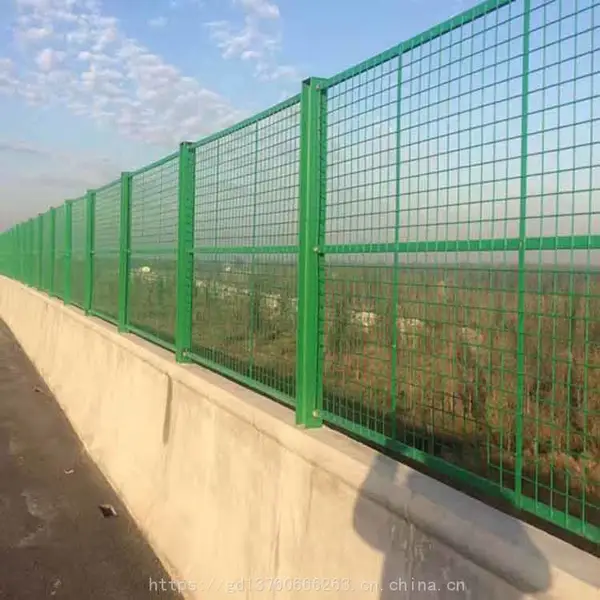 英德道路阻隔网市政绿化铁丝网护栏 铁丝网护栏多少钱