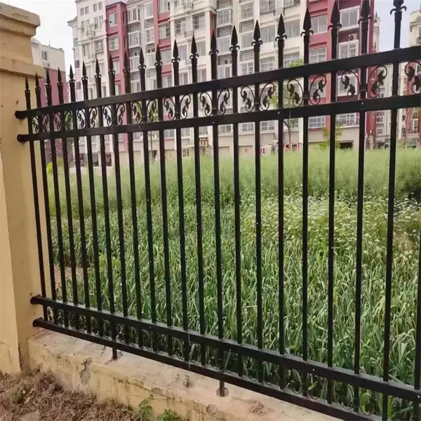 1.5米高喷塑锌钢护栏 铝艺围墙栏杆 小区公园别墅围墙防护隔离栏