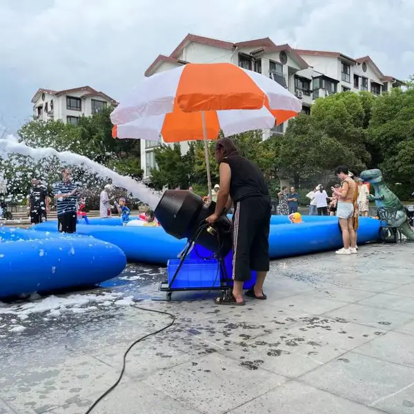 南京泡沫机出租 气氛泡沫机出租 充气水池出租 沙池出租