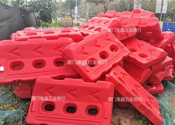 厦门交通水马市政水马道路施工水马吹塑滚塑水马防撞桶