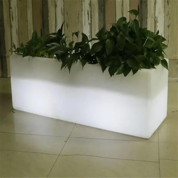 环保滚塑花箱 大型PE塑料花箱 马路花箱生产厂家