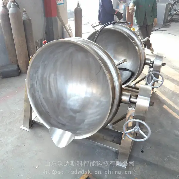 可倾斜式带保温夹层锅 不锈钢蒸煮夹层锅 肉类熟食卤煮锅