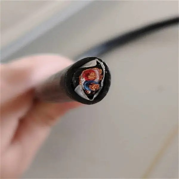 ECHU/易初厂直销RVSP22 2*2*1.0mm2 楼宇对讲电缆 钢带铠装屏蔽双绞线