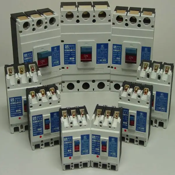 �� ˮ��һ���ܿǶ�·��GSM3-160M/3300 3P ����100A 160A