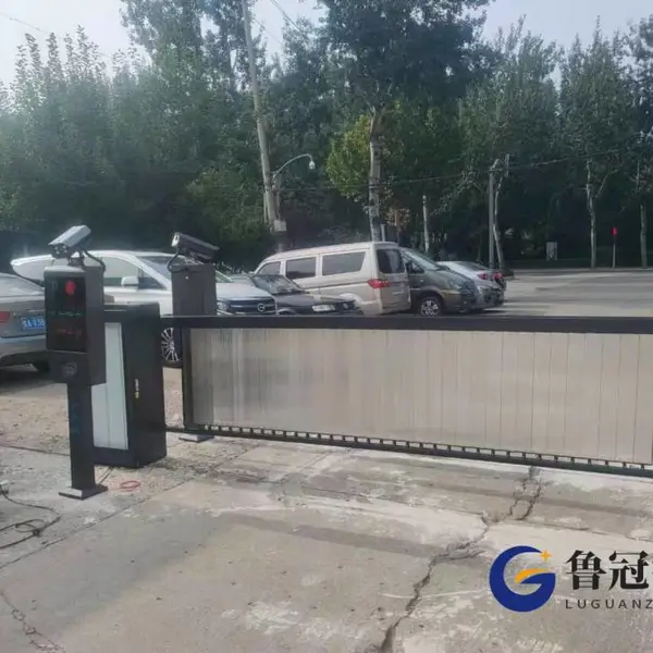 邯郸门禁道闸机物业挡车器百叶窗道闸铝合金道闸杆厂家在线品质好
