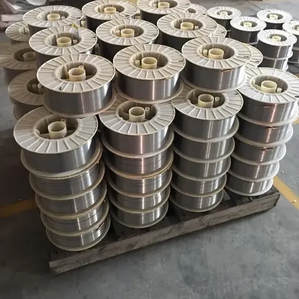 YD132-1是CO2气体保护堆焊耐磨药芯焊丝 如矿山 农业机械磨损件