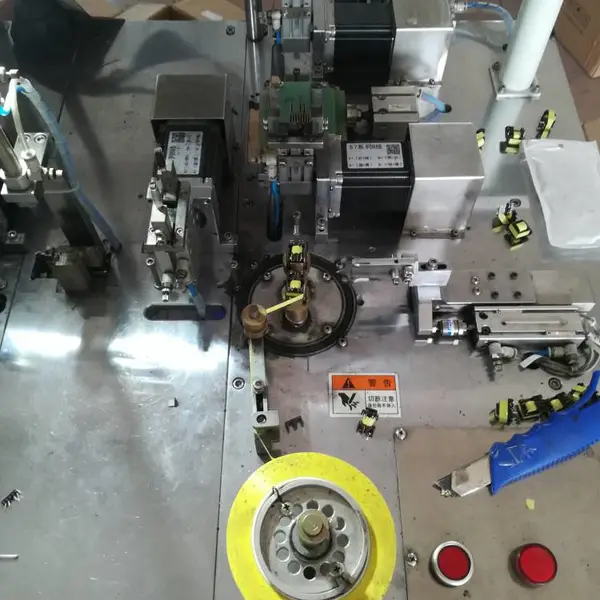 ��Ӧ5V2A��Դ����-��ѹ���������Һ��˳-