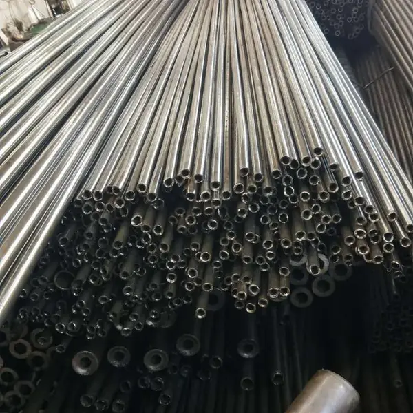山东聊城长期(供应)304不锈钢管,镀锌管厂。304不锈钢管