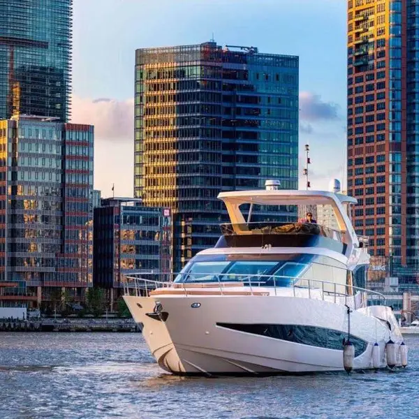 私人豪华游艇租赁 68尺超大空间 海上生日派对 生日宴请 Yacht出租
