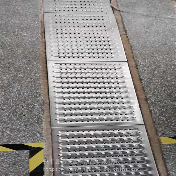 ����ˮ�����Ӹǰ壬������ˮ���ǰ壬�����Բ��ˮ���ǰ�