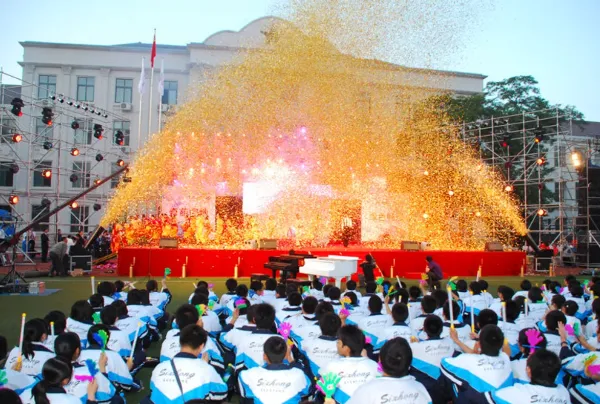 大连舞台特效道具租赁-气柱机烟雾机干冰机彩虹机出租