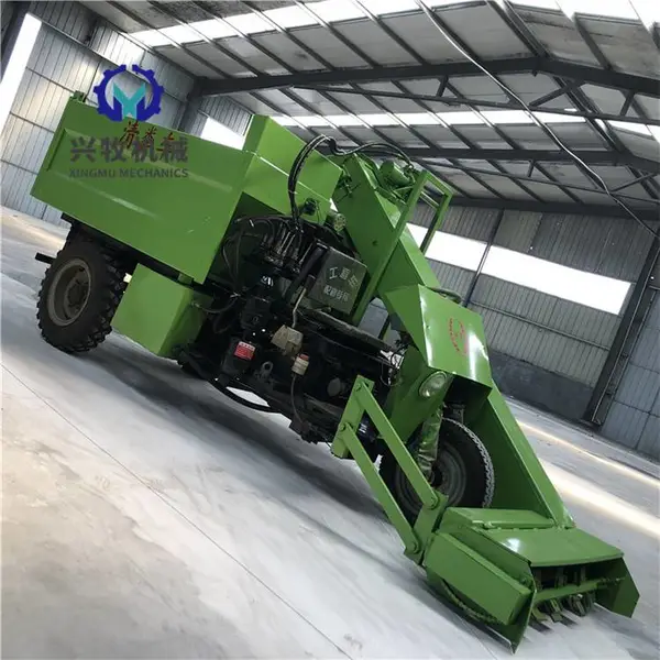 贵州改善牛场环境自走清粪车,青海湖自动化牛场清粪车价格,养殖场牧场粪便清粪车