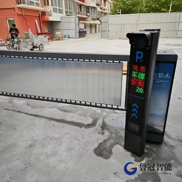 漯河专业安装液压升降柱车牌识别小区挡车杆道闸门安全高效