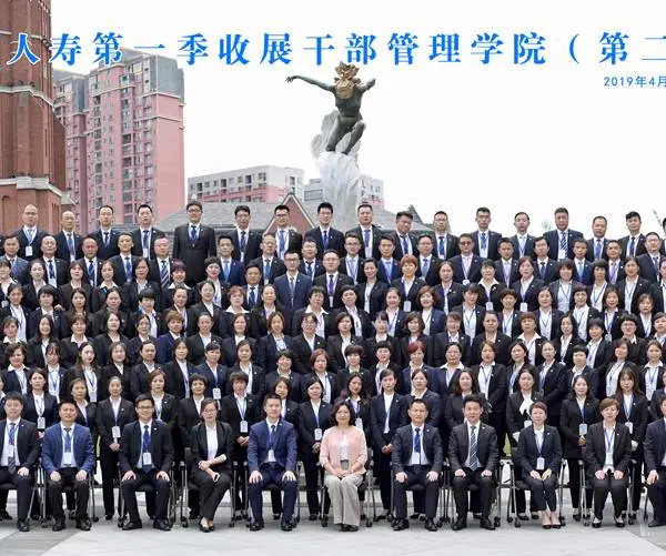 成都集体照拍摄,毕业照,会议摄影跟拍,合影站架租赁