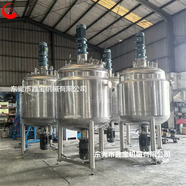 5吨洗洁精搅拌罐 镜面不锈钢日化搅拌机 加热乳化罐带操作平台