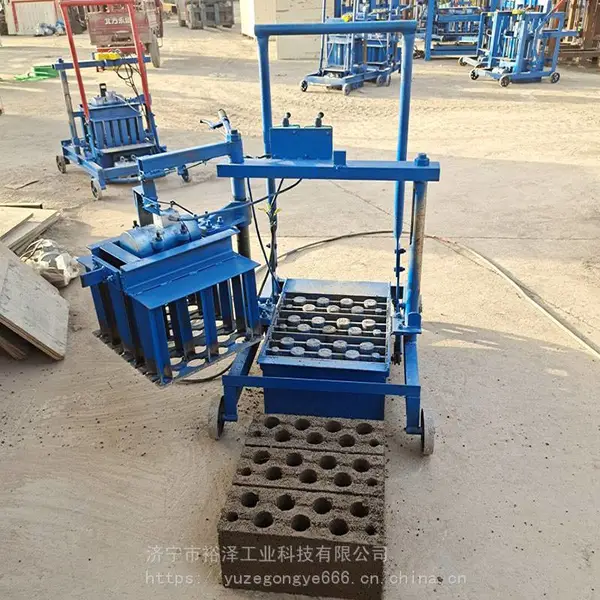 小型移动免烧水泥砖机 水泥制砖机设备 打砖机器砌块砖机