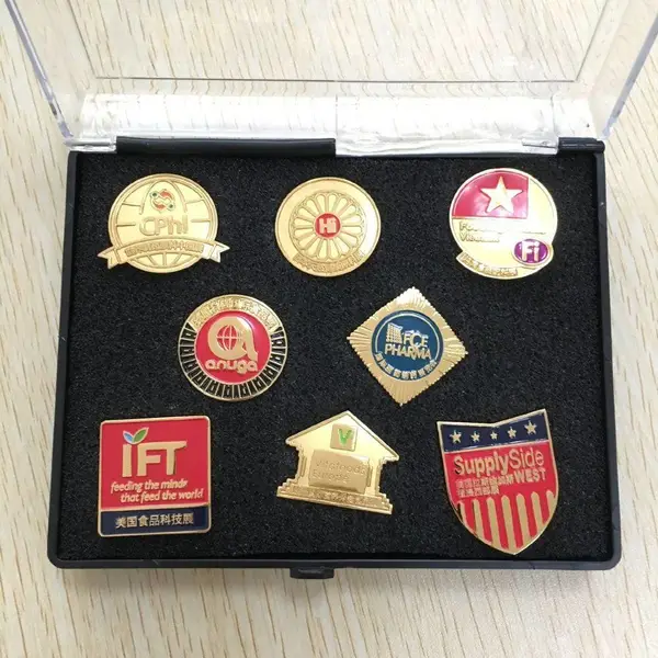 沈阳徽章批发厂胸章胸牌定做奖牌金盘设计