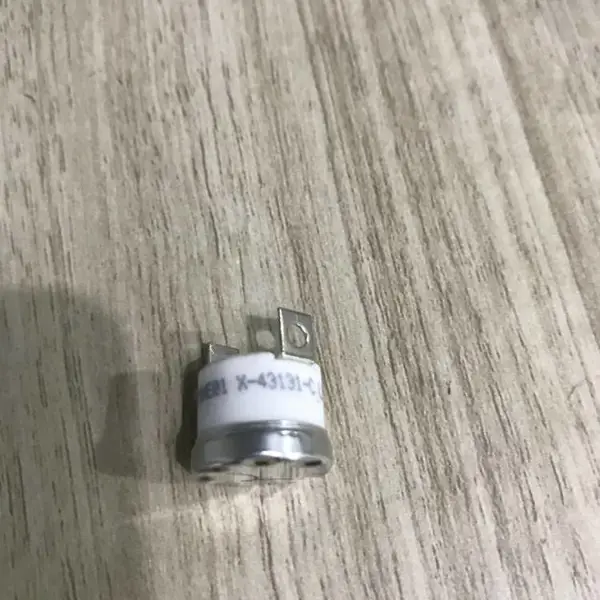 艾默生常闭型温控器开关和常开型温控开关36T系列