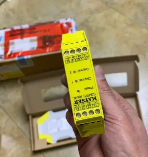 供应 MAYSER 安全继电器 1004128 SG-EFS 104/4L 24V AC/DC