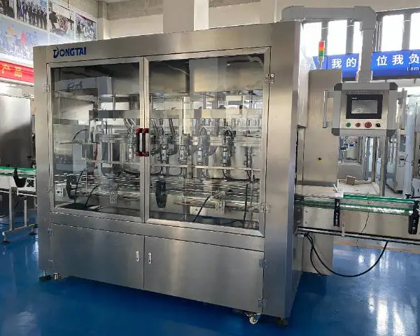 湖北直列式食用油灌装机 欢迎来电 武汉东泰博锐自动化设备供应