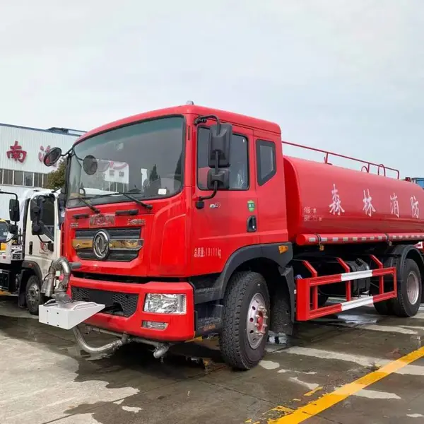 前四后八洒水灭火车机场消防洒水车采购电话