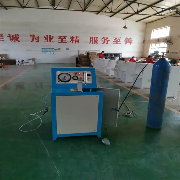鸿源便捷汽车维修厂MDG-II型灭火器氮气罐装机市场价