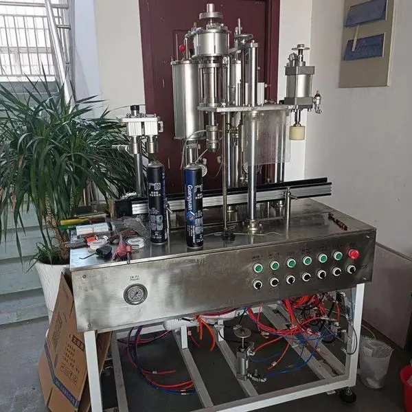 2024新款 聚氨酯发泡胶生产设备 泡沫填缝剂灌装机器 气密性好