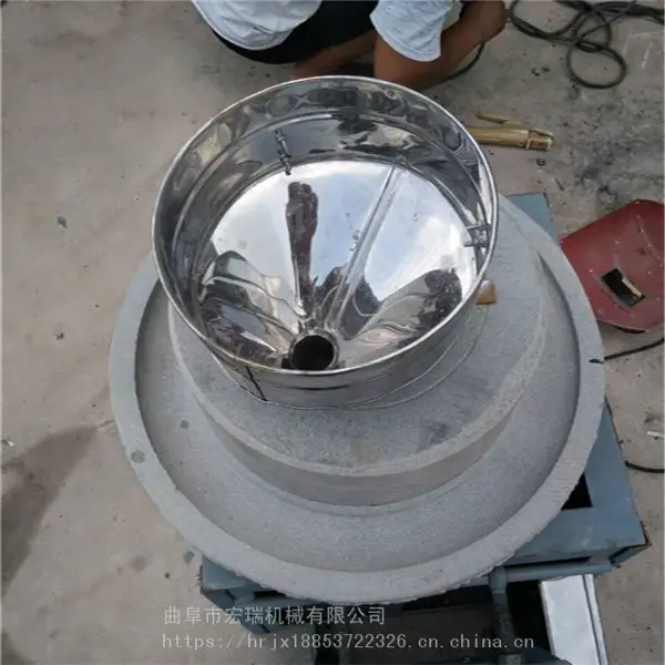 肇庆宏瑞电动豆浆豆腐机石盘式石磨机芝麻酱石磨机
