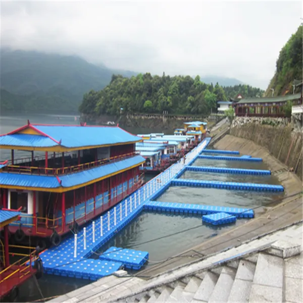水上浮动码头平台 水上舞台搭建 水上木屋施工