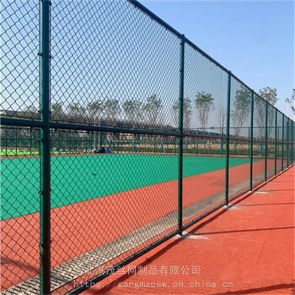 ѧУ�ٳ�Χ���� ���������˶���Χ�� �ٳ��������Χ�� ��ï����