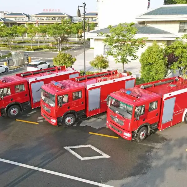 6吨东风D9泡沫消防车 化工厂机场码头应急救火车