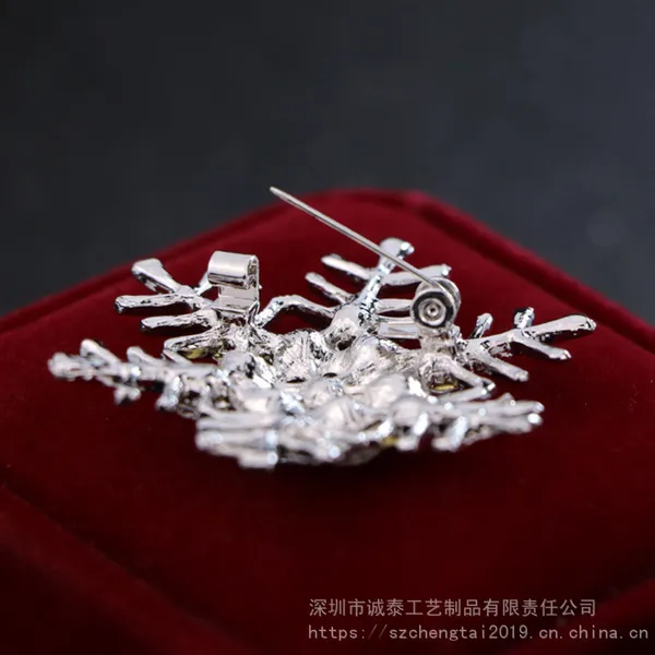北京金属胸针定制合金滴油水钻别针百搭服饰别针