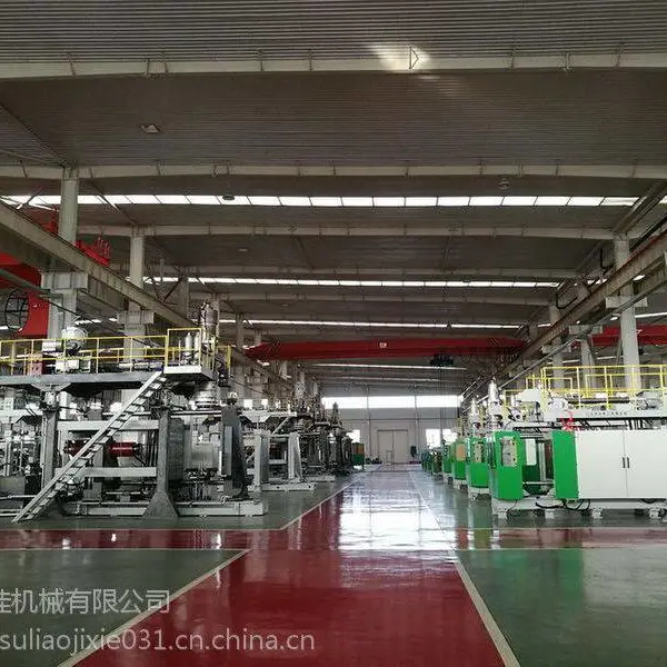 通佳交通设施生产机器 交通水马吹塑机全自动 加工围挡的设备