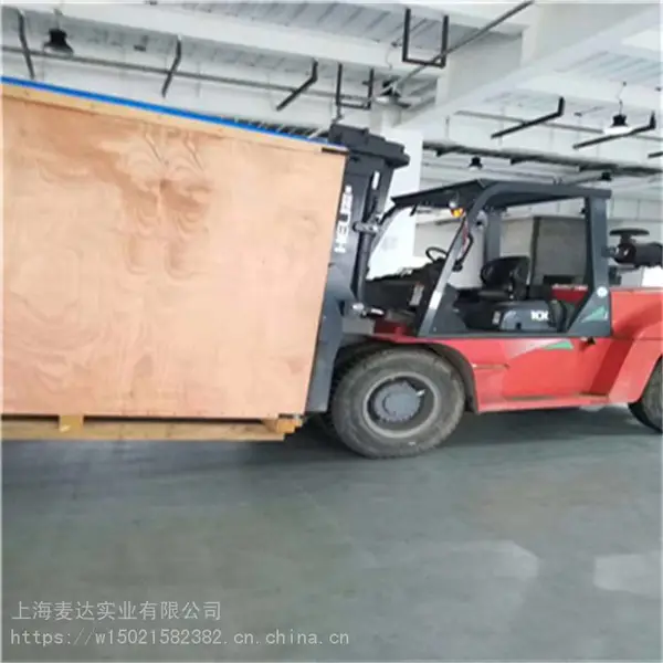 上海浦东万祥三三公路叉车出租吊车出租重型设备上下