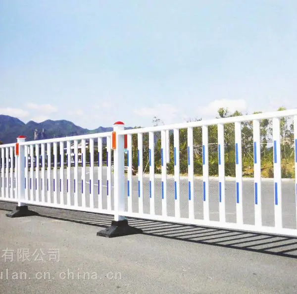 道路护栏马路交通隔离栏公路围挡车辆分流栏杆市政围栏