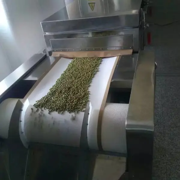 微波烘烤设备,五香花生烘烤机,微波炒货机 一机多用