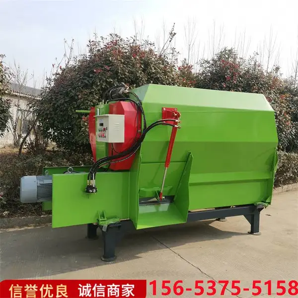 畜牧养殖机械 TMR混合饲料搅拌机 牛场养殖三件套
