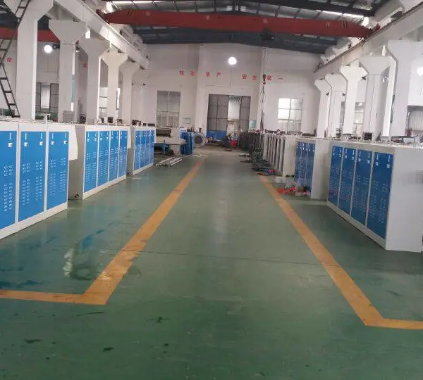 宾馆酒店洗衣房床单被套都需要用烫平机设备进行烫平整理
