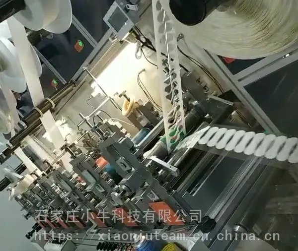 小牛全自动医疗敷贴机凝胶敷料机医用敷料贴生产设备