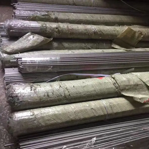 ��Ӧ20CrNi�Ͻ�ṹ�� ���� ��̼�� Բ���������и�
