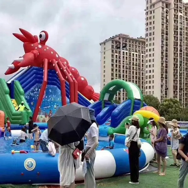 销售供应大型充气水上乐园冰雪世界滑梯冲关玩具设备