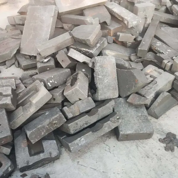 积存石墨碳块碳素边角废料,实地取样看货,快速对接