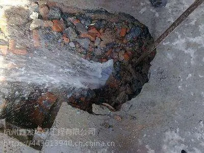 ���ݲ�©ˮ��˾�绰�����¹ܵ�©ˮ������Ǯ��