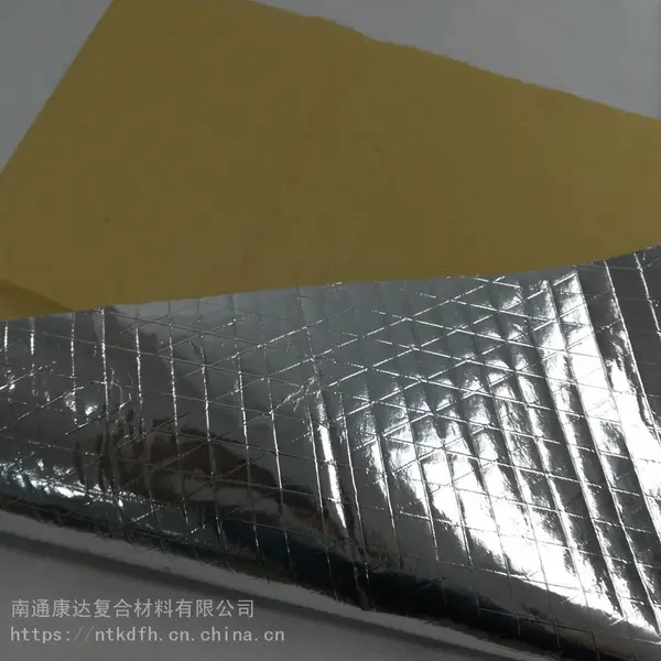 扬州钢结构厂房屋面用W38防腐防潮贴面 纸基夹筋铝箔贴面