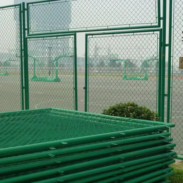 笼式足球场围网及场地介绍