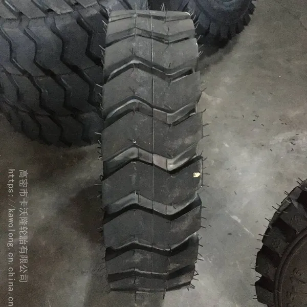 供应全新铲车装载机轮胎825-16工程胎 加厚耐磨