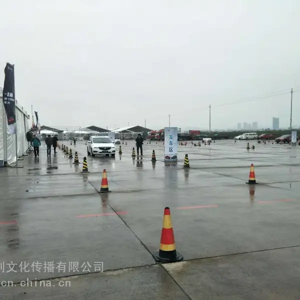 红河会议公司,LED显示屏厂家,桌椅帐篷出租服务